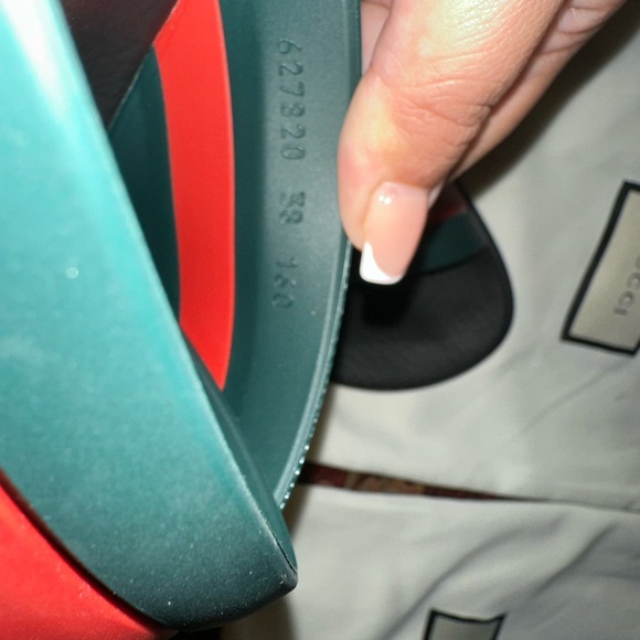Authentic Gucci slides - Picture 7 of 8